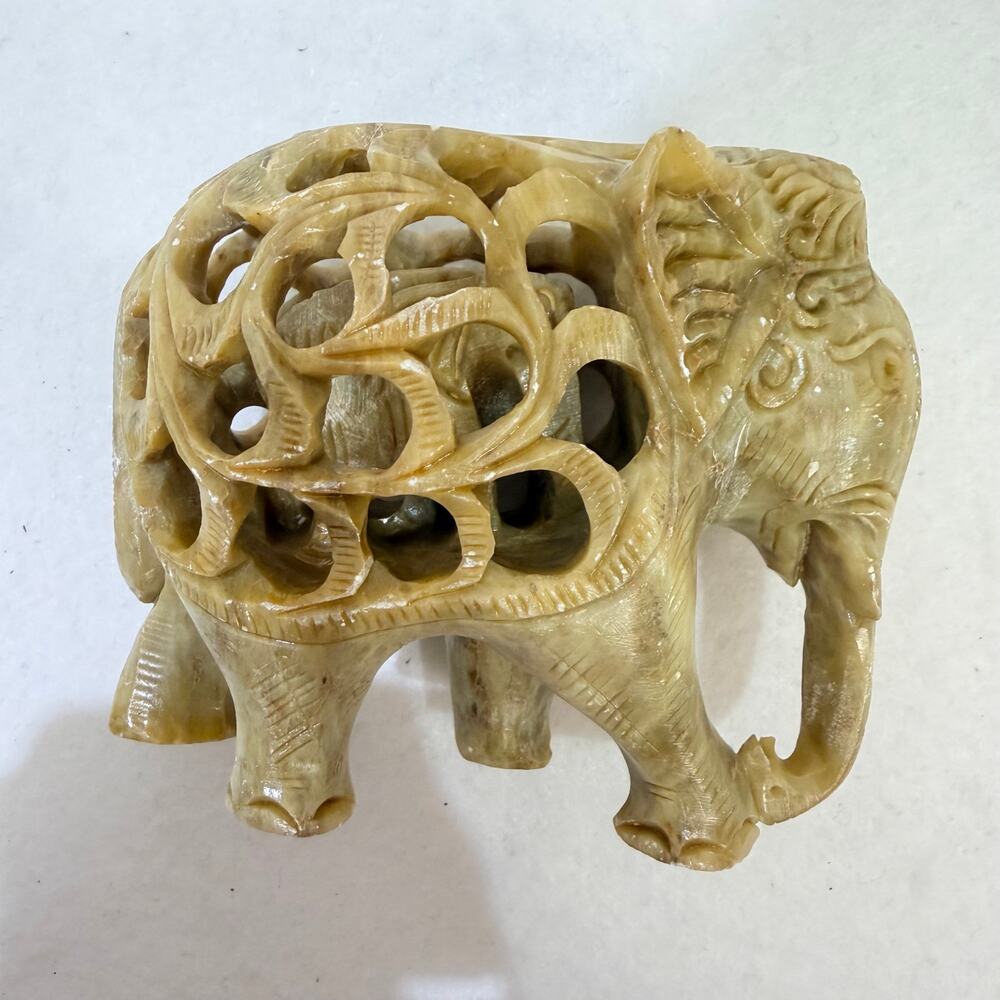 Hand Carved Pregnant Elephant Soapstone Figurine Indian Art Form Home Decor - Picture 7 of 7
